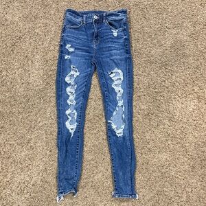 American Eagle Outfitters Distressed Skinny Jeans – Size 2